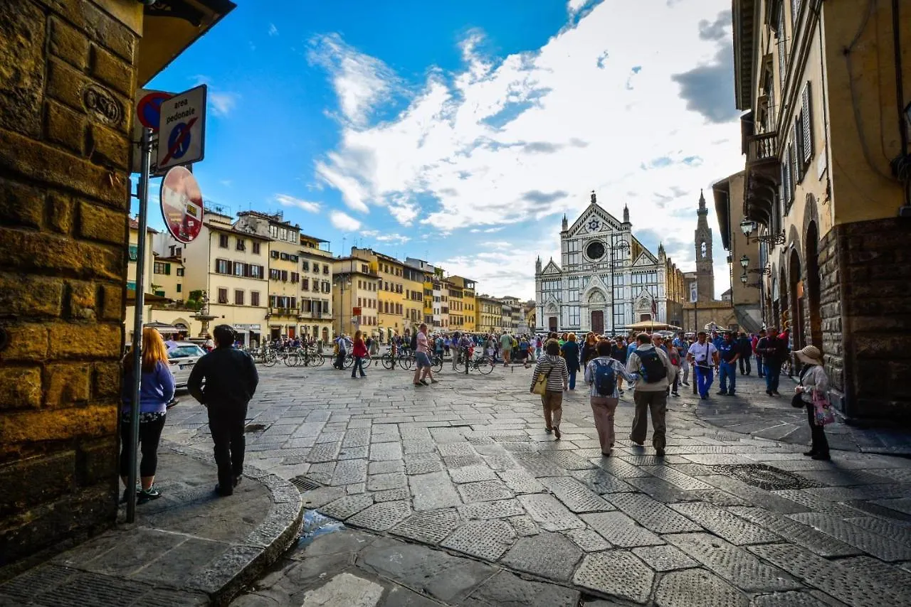 Historic Center Palace - Huge 4 Bedrooms Santa Croce Apartment - By Likehomeflorence