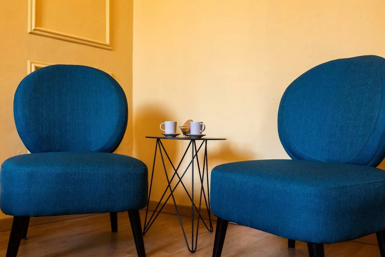 Historic Center Palace - Huge 4 Bedrooms Santa Croce Apartment - By LikehomeFlorença 0*,  Itália